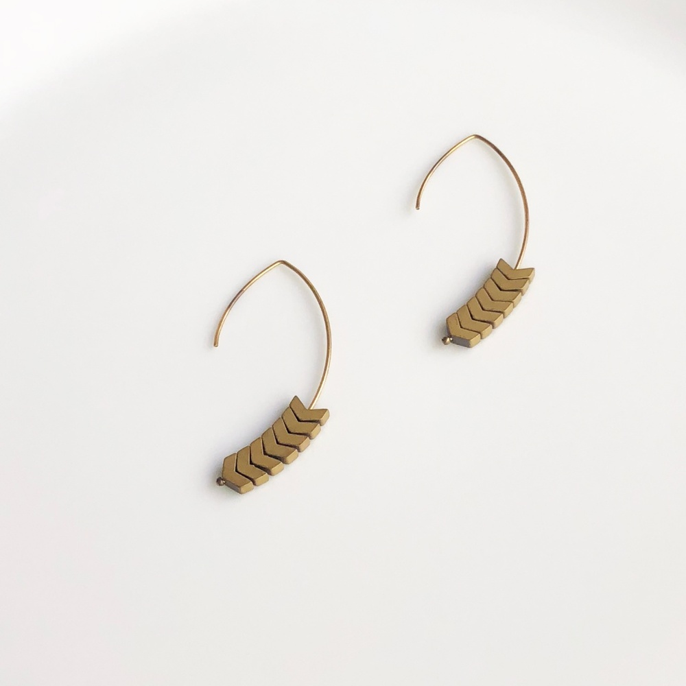 NEW "Merida" Stone Earrings (gold) - Picture 3 of 8